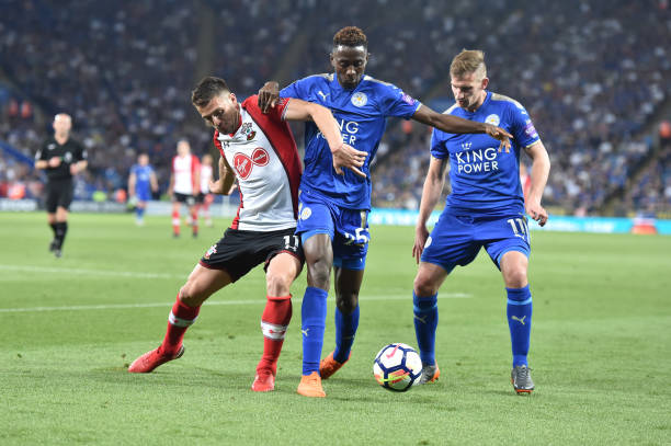 年联赛中 年联赛中