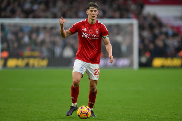 令赛事更具 令赛事更具