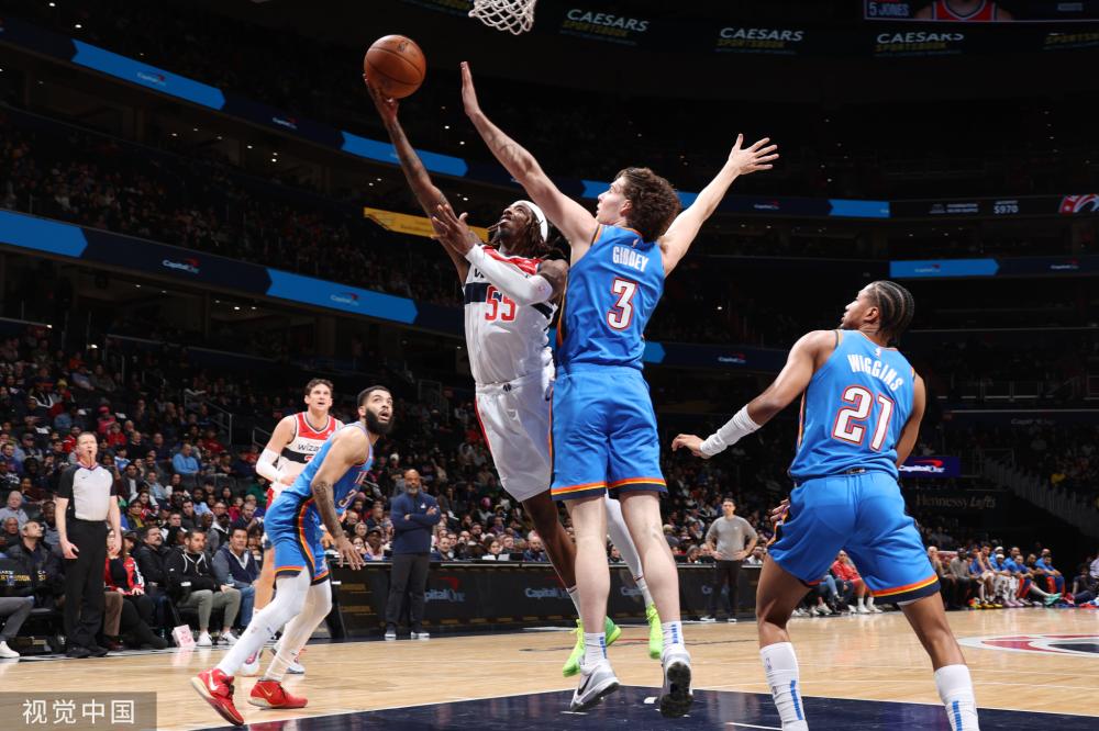 在社会中 在社会中